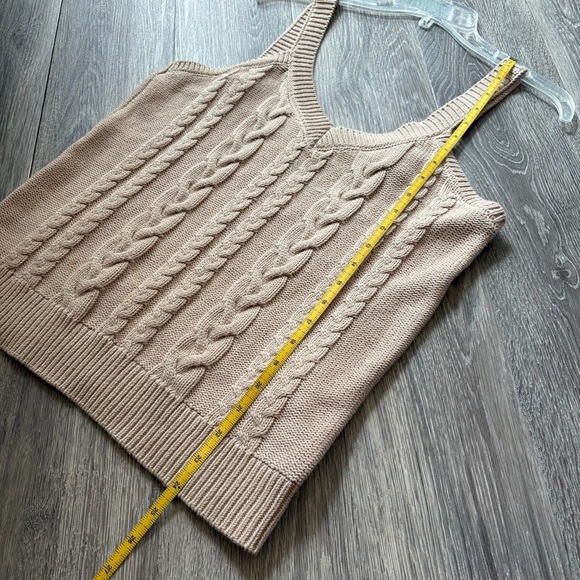 Evereve Maeve Cable Knit V-Neck Sweater Tank 100% Cotton - Picture 7 of 7